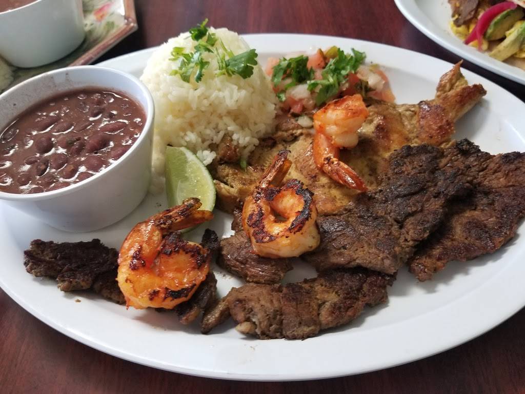 Los Antojitos Centroamericanos | restaurant | 3215 Davie Blvd, Fort Lauderdale, FL 33312, USA | 9545333175 OR +1 954-533-3175