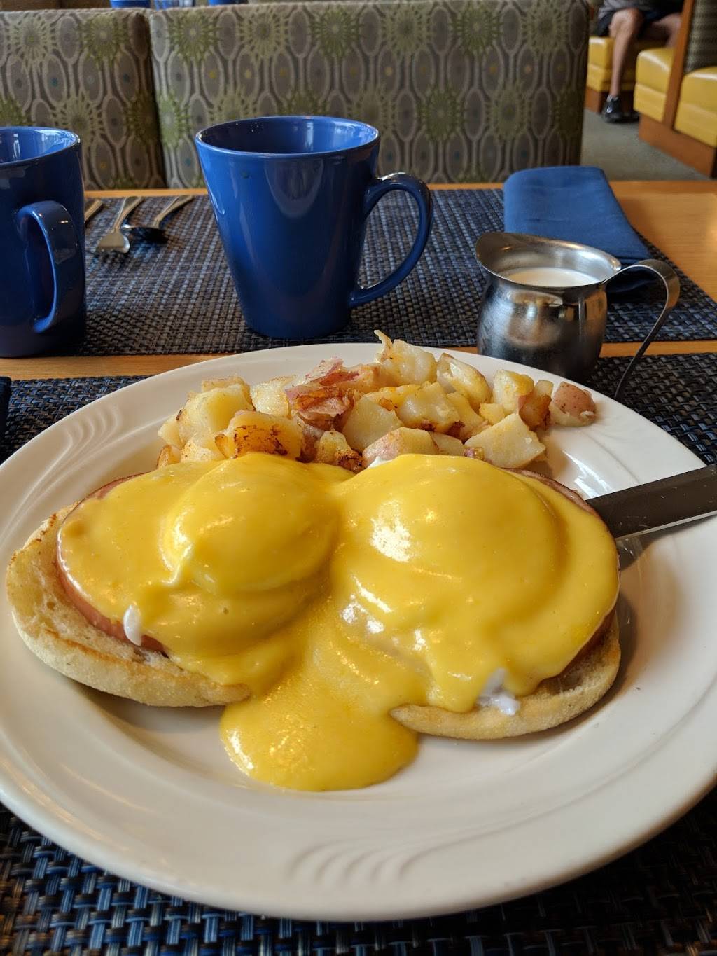 Park 55 Cafe | restaurant | 1855 S Harbor Blvd, Anaheim, CA 92802, USA | 7147501811 OR +1 714-750-1811