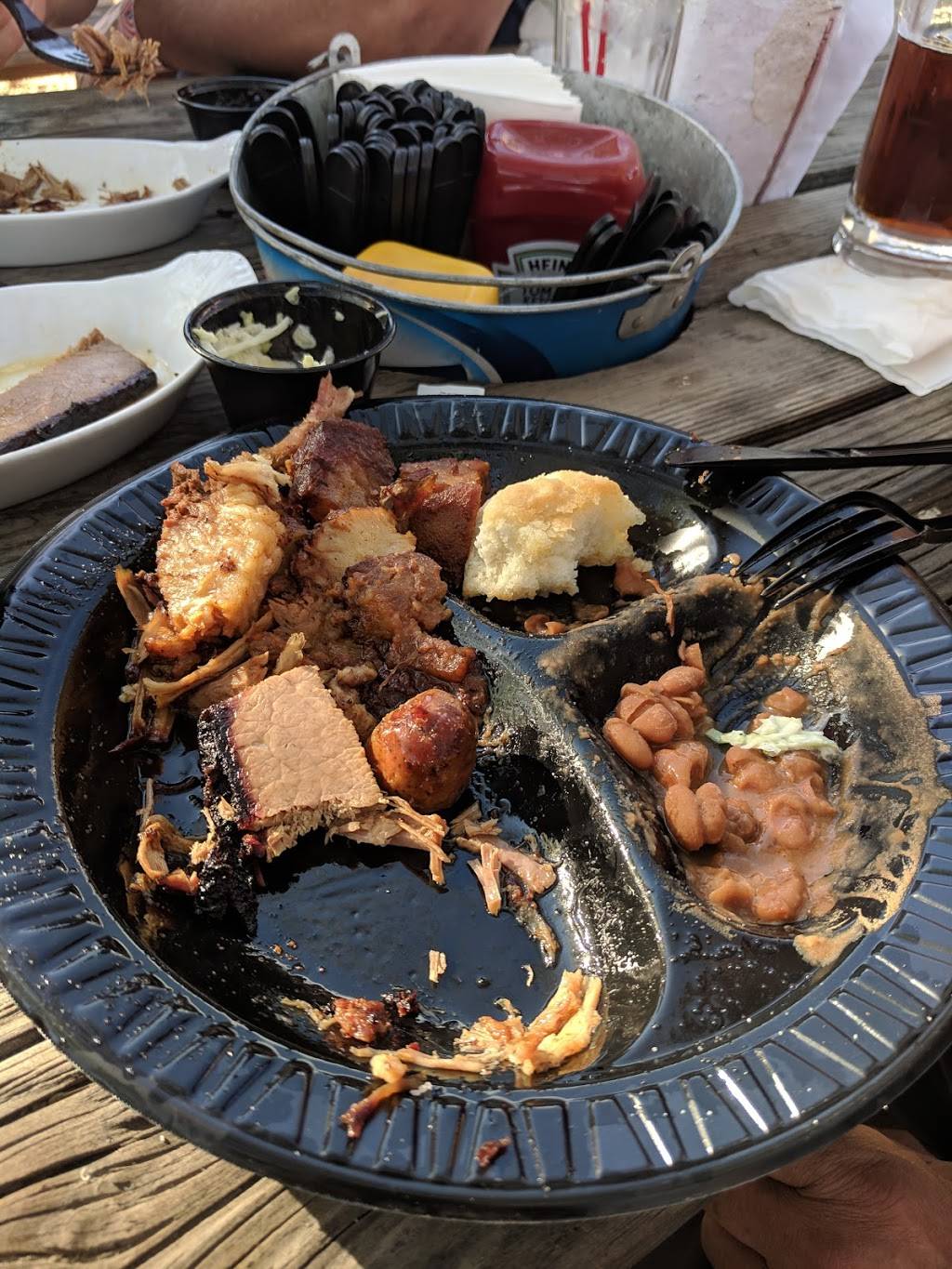 Buffalo Chip Saloon and Steakhouse | restaurant | 6823 E Cave Creek Rd, Cave Creek, AZ 85331, USA | 4804889118 OR +1 480-488-9118