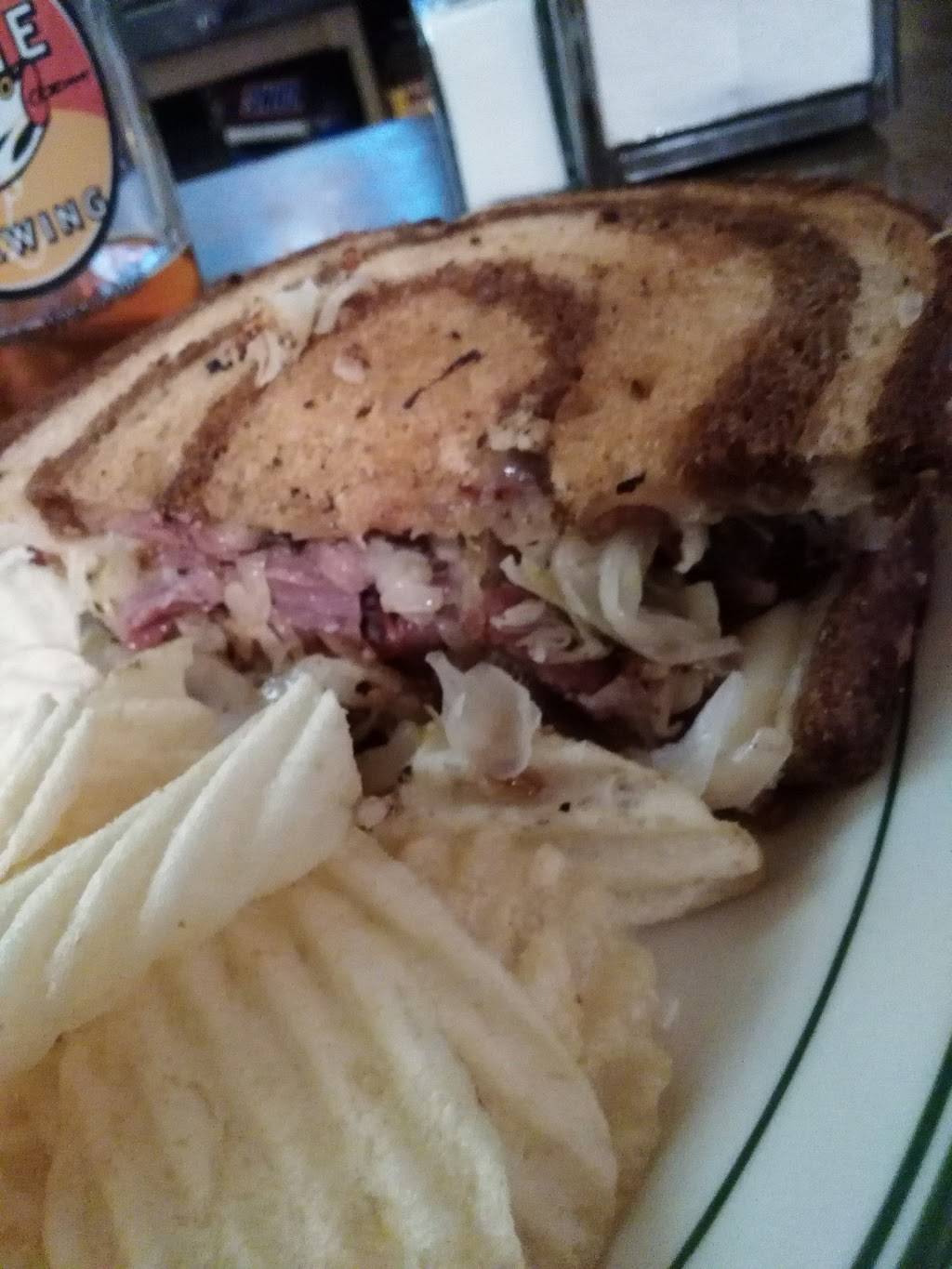 J & M Bar | restaurant | 127 W Main St, Belleville, WI 53508, USA | 6084243441 OR +1 608-424-3441