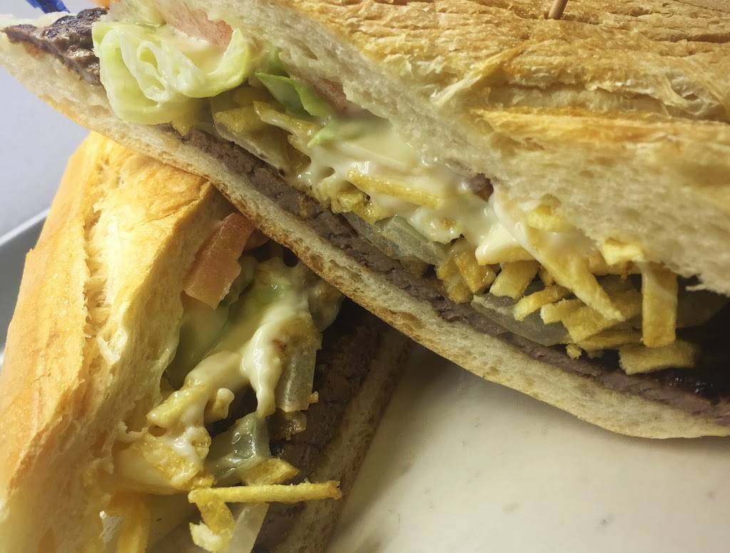 Las Palmas Latin Grill | restaurant | 6431 E County Line Rd Suite 104, Tampa, FL 33647, USA | 8138033903 OR +1 813-803-3903