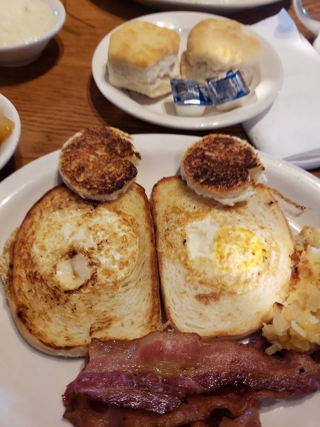 Cracker Barrel Old Country Store | restaurant | 145 Prospect Hill Rd, East Windsor, CT 06088, USA | 8606238824 OR +1 860-623-8824