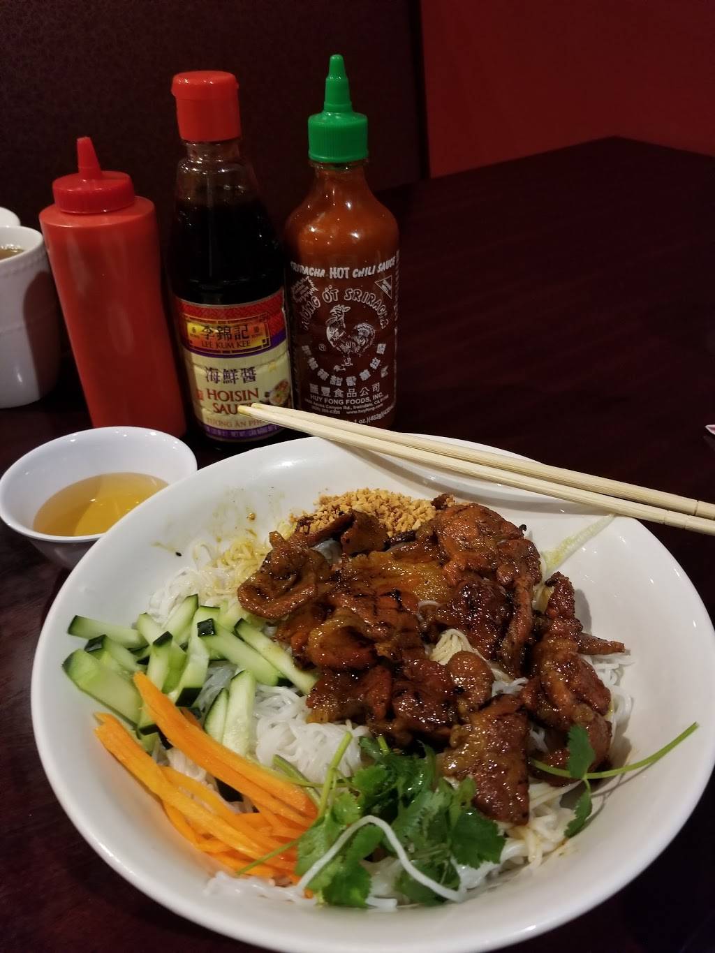 Pho Star Bowl | restaurant | 10051 Magnolia Ave, Riverside, CA 92503, USA | 9513529548 OR +1 951-352-9548