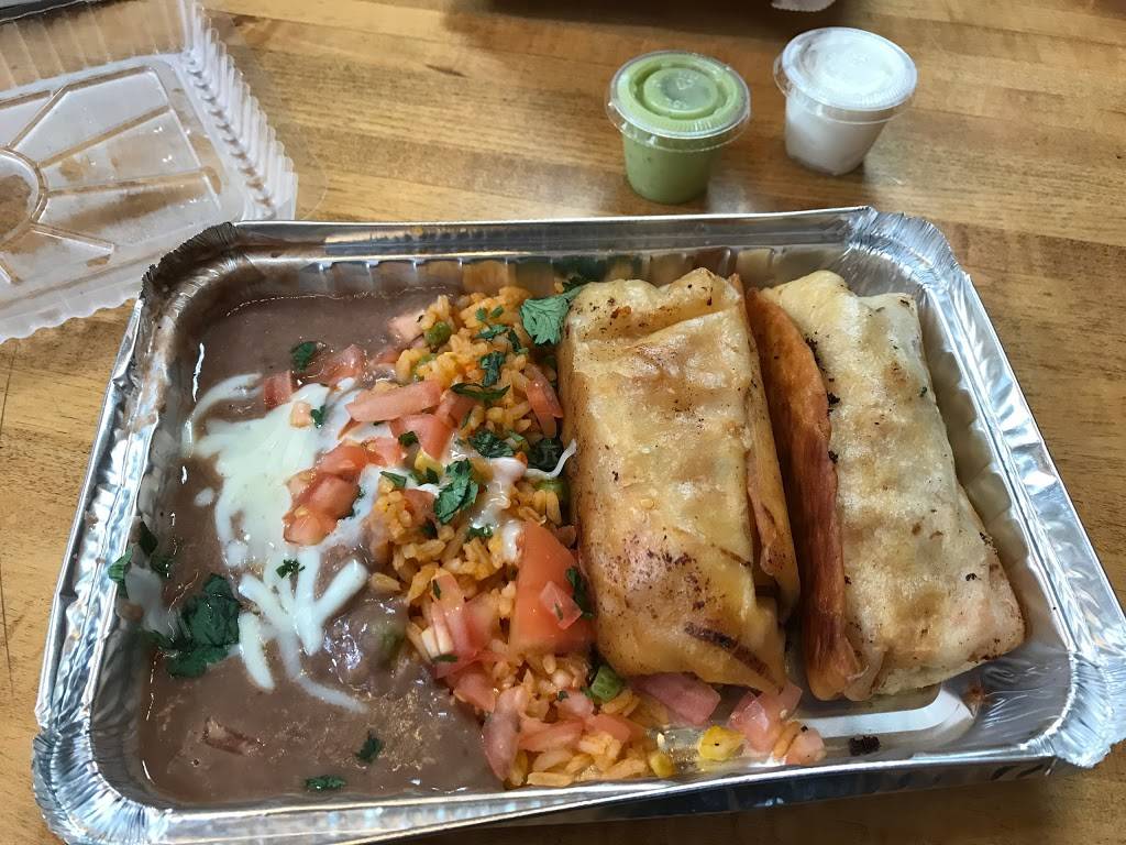 Milwaukee Waterfront Deli | restaurant | 761 N Water St, Milwaukee, WI 53202, USA | 4142209300 OR +1 414-220-9300