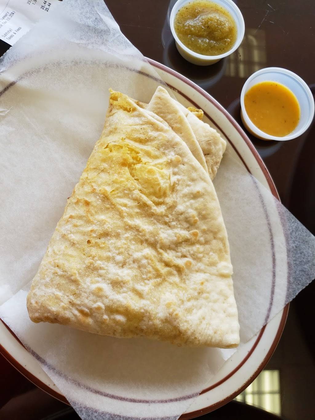 Chaconia | restaurant | 5420 Lawndale St #500, Houston, TX 77023, USA | 8328311373 OR +1 832-831-1373