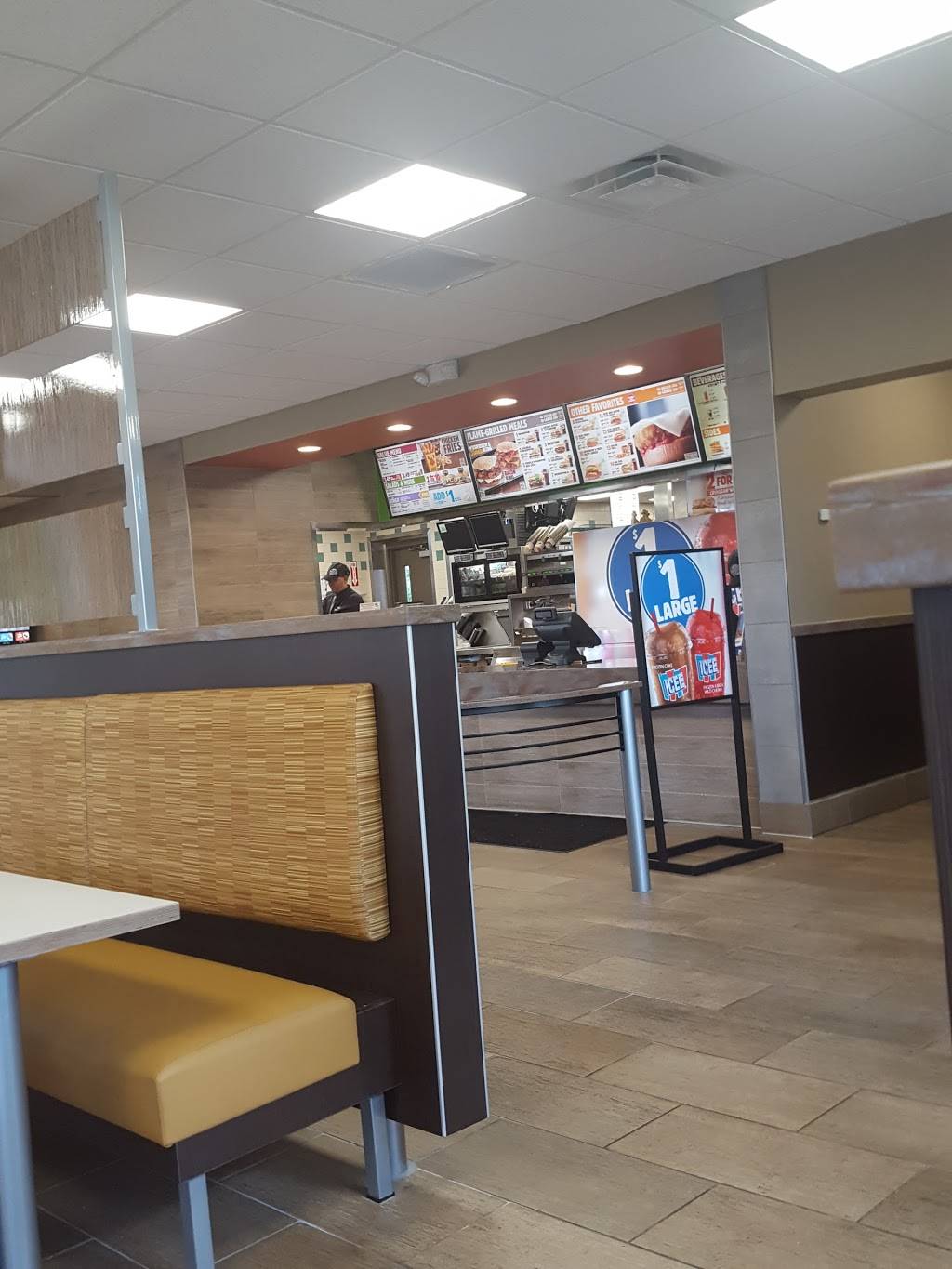 Burger King | restaurant | 6411 Blue Star Hwy, Saugatuck, MI 49453, USA | 2698575670 OR +1 269-857-5670