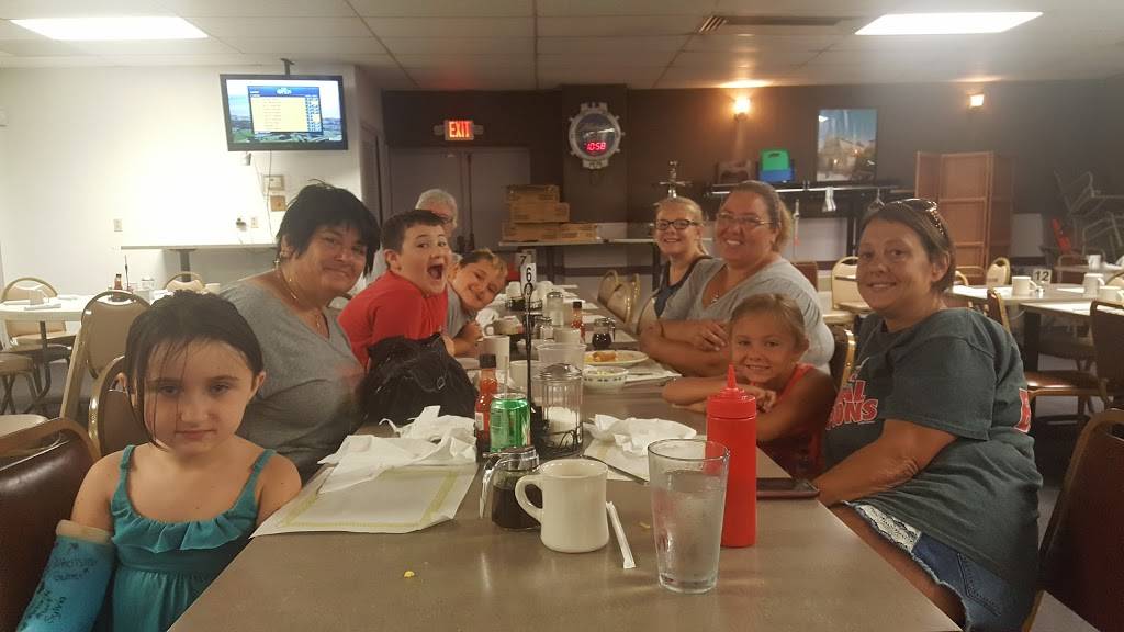 Bessemer Croatian Club | restaurant | 601 E Poland Ave, Bessemer, PA 16112, USA | 7246678997 OR +1 724-667-8997