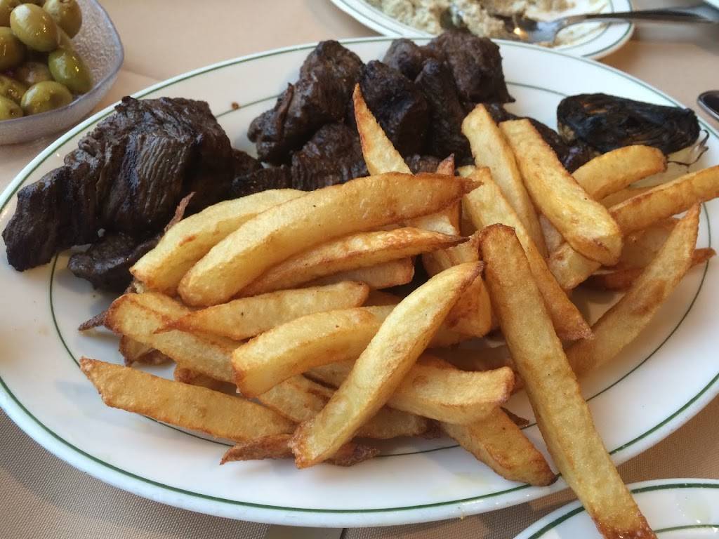 Restaurant Daou | restaurant | 2373 Boulevard Marcel-Laurin, Saint-Laurent, QC H4R 1K4, Canada | 5143341199 OR +1 514-334-1199