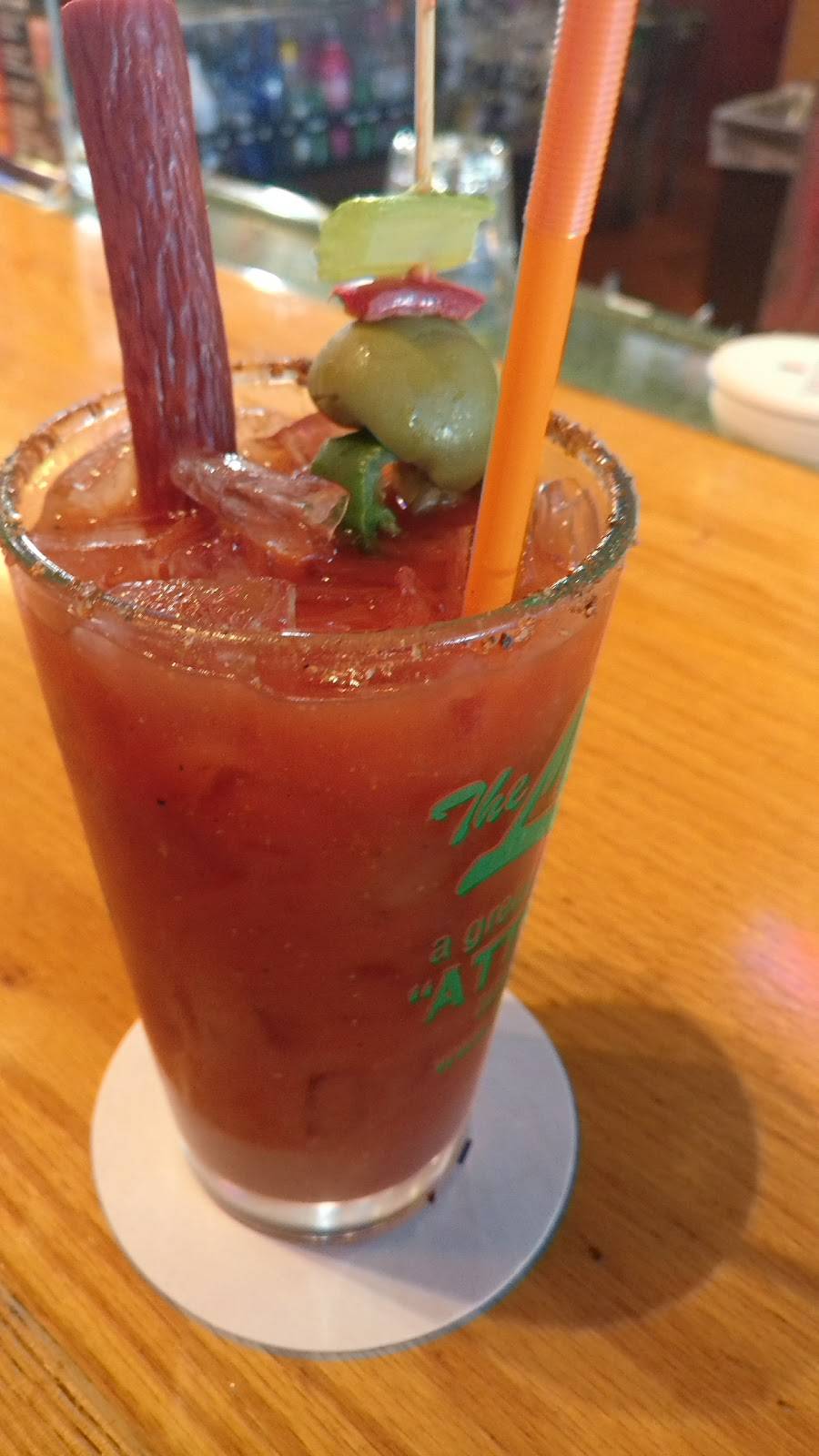 Quaker Steak & Lube | restaurant | 5935 Canal Rd, Valley View, OH 44125, USA | 2169869464 OR +1 216-986-9464