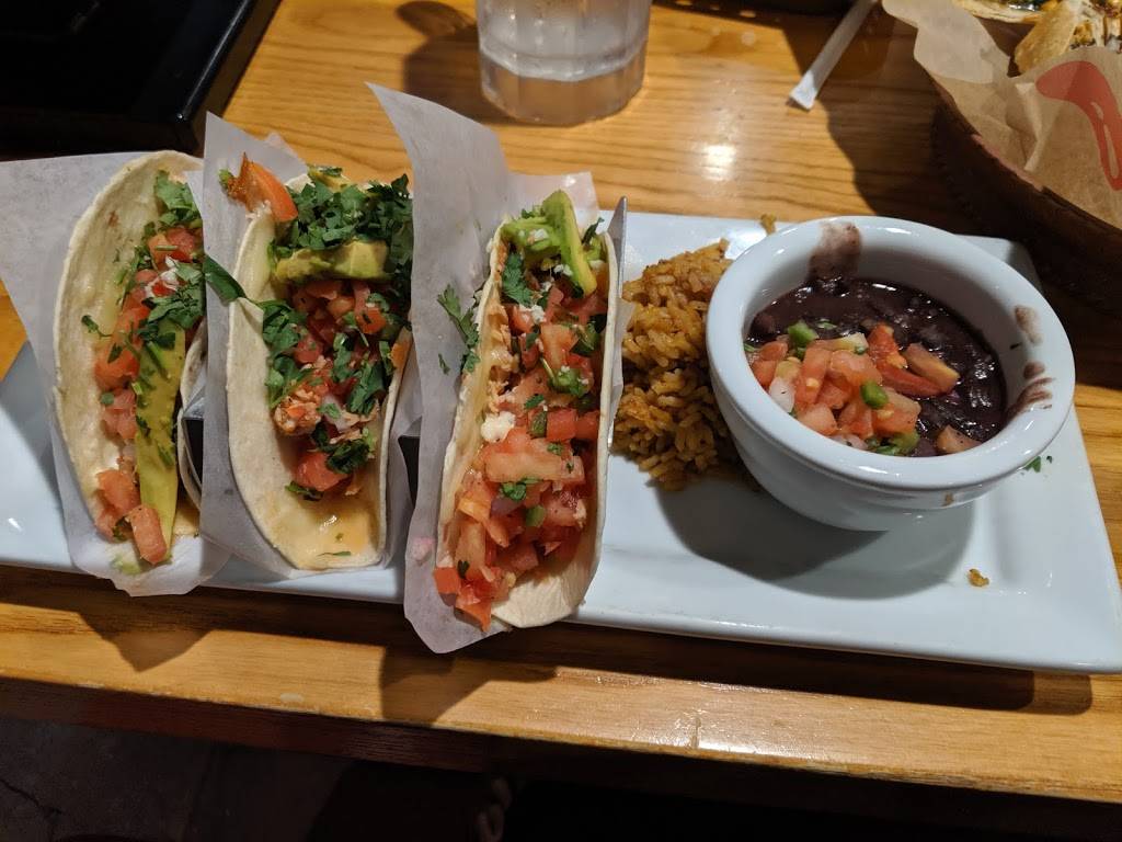 Chilis Grill & Bar | restaurant | 4211 Waialae Ave, Honolulu, HI 96816, USA | 8087385773 OR +1 808-738-5773