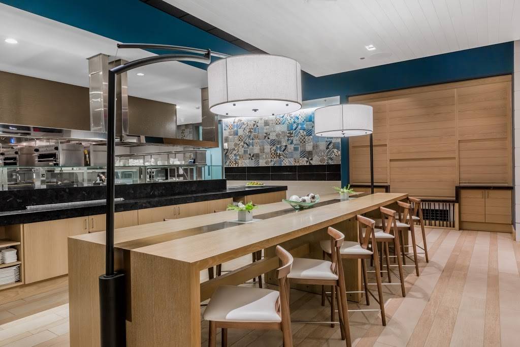 Ocean Hai | restaurant | 100 Coronado Dr, Clearwater Beach, FL 33767, USA | 7272819544 OR +1 727-281-9544