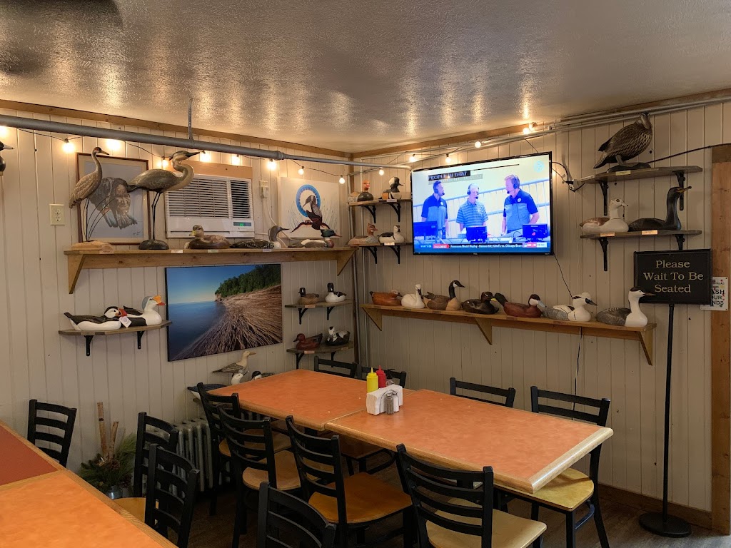 The Duck Pond Eatery and Beer Garden | restaurant | 7974 M-28, Munising, MI 49862, USA | 9063871689 OR +1 906-387-1689