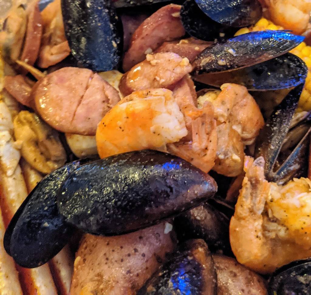 Hungry Crab Juicy Seafood & Bar | restaurant | 8841 Park Blvd N, Seminole, FL 33777, USA | 7273196661 OR +1 727-319-6661