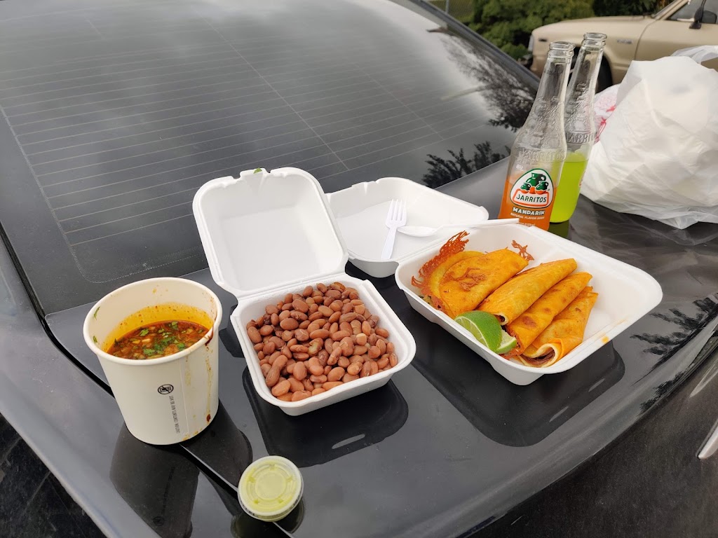 Tacos La Guelaguetza 2 | restaurant | 100 N Samish Way, Bellingham, WA 98225, USA | 3605996358 OR +1 360-599-6358