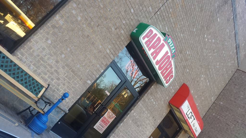 Papa Johns Pizza | restaurant | 2905 Brambleton Ave, Roanoke, VA 24018, USA | 5407726666 OR +1 540-772-6666