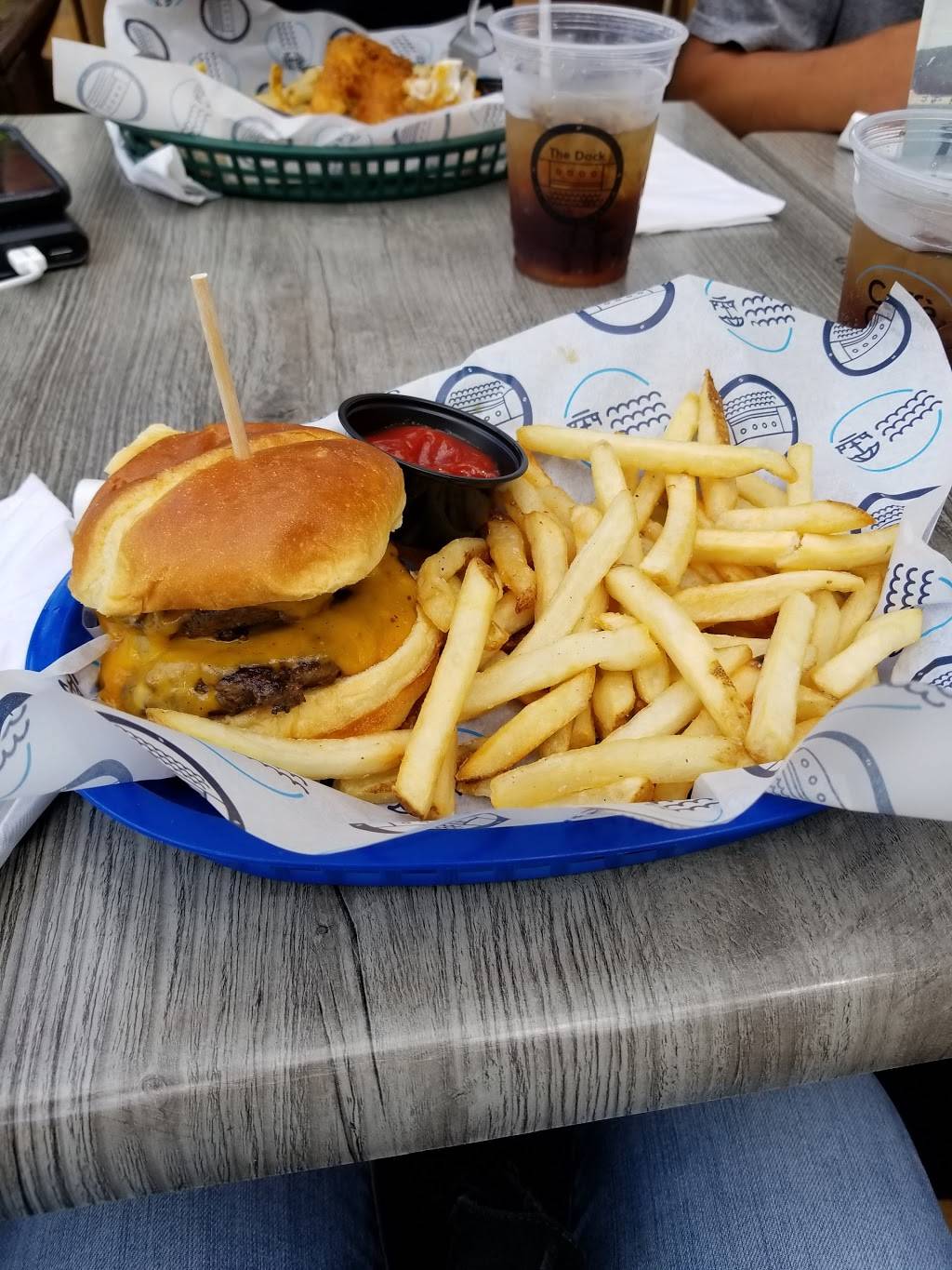 Caffe Oliva | restaurant | 550 E Grand Ave, Chicago, IL 60611, USA | 3126120734 OR +1 312-612-0734