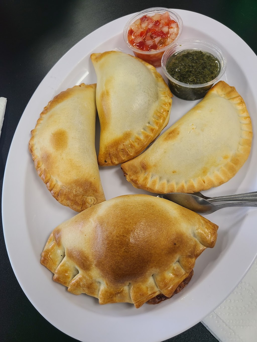 El Tango Empanadas | restaurant | 1523 W Katella Ave #101, Anaheim, CA 92802, USA | 7148442581 OR +1 714-844-2581