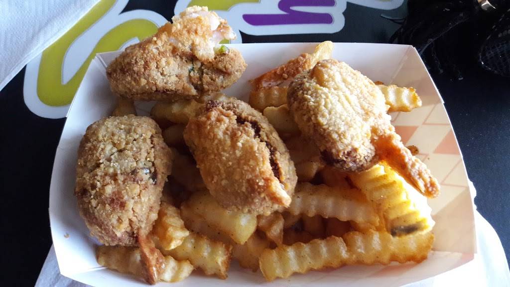 Southern Classic Daiquiri Factory | restaurant | 6751 Bridge St, Fort Worth, TX 76112, USA | 6822132893 OR +1 682-213-2893