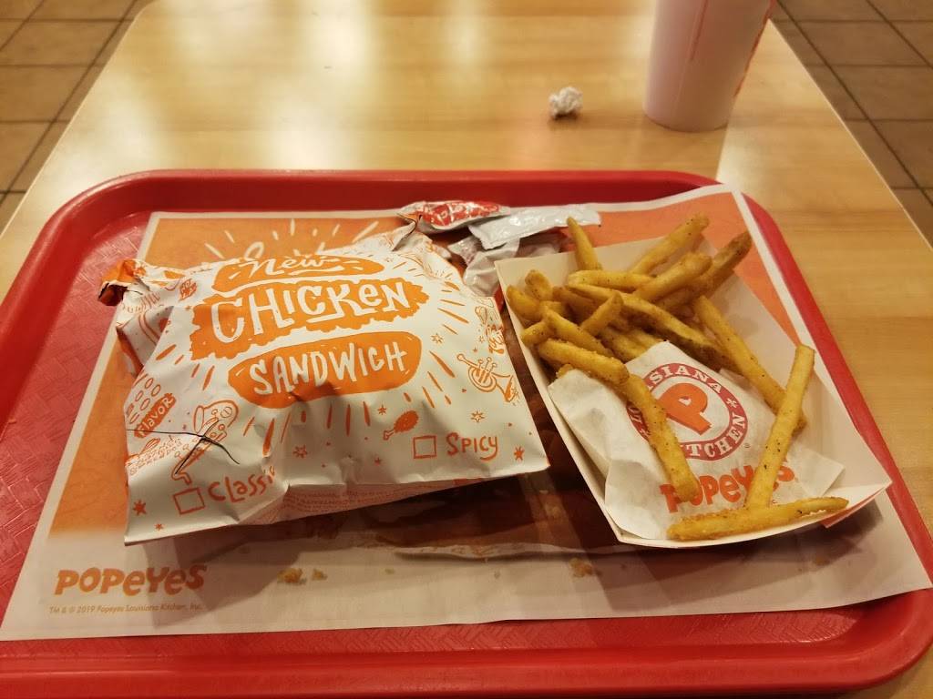 Popeyes Louisiana Kitchen | restaurant | 9496 Dyer St, El Paso, TX 79924, USA | 9157517250 OR +1 915-751-7250