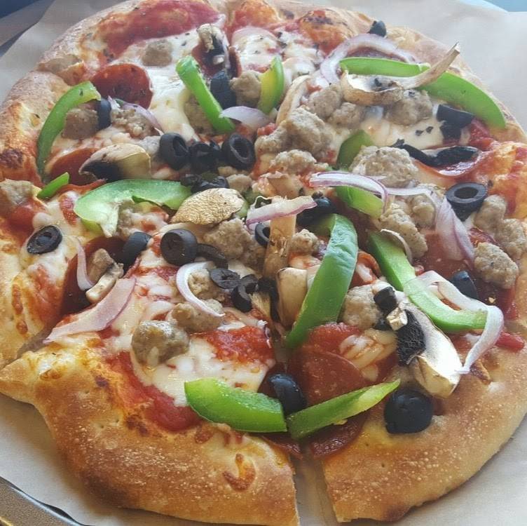 Top It! Pizzas & Salads | restaurant | 3638 Katella Ave, Los Alamitos, CA 90720, USA | 5623429300 OR +1 562-342-9300
