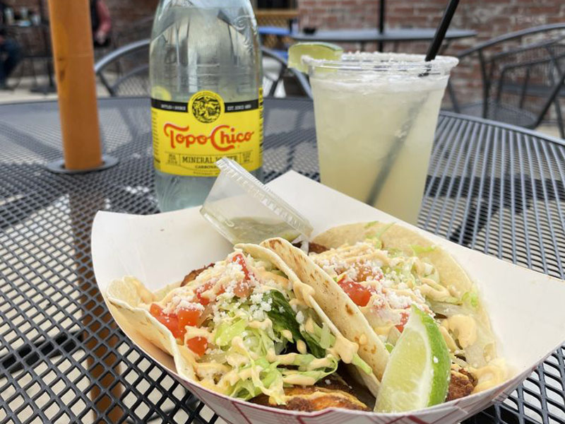 Tres Equis | restaurant | 3169 Morgan Ford Rd, St. Louis, MO 63116, USA | 3145719549 OR +1 314-571-9549