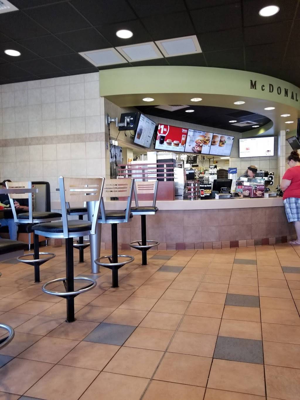 McDonalds | cafe | 409 Forest St, Wausau, WI 54403, USA | 7158422999 OR +1 715-842-2999