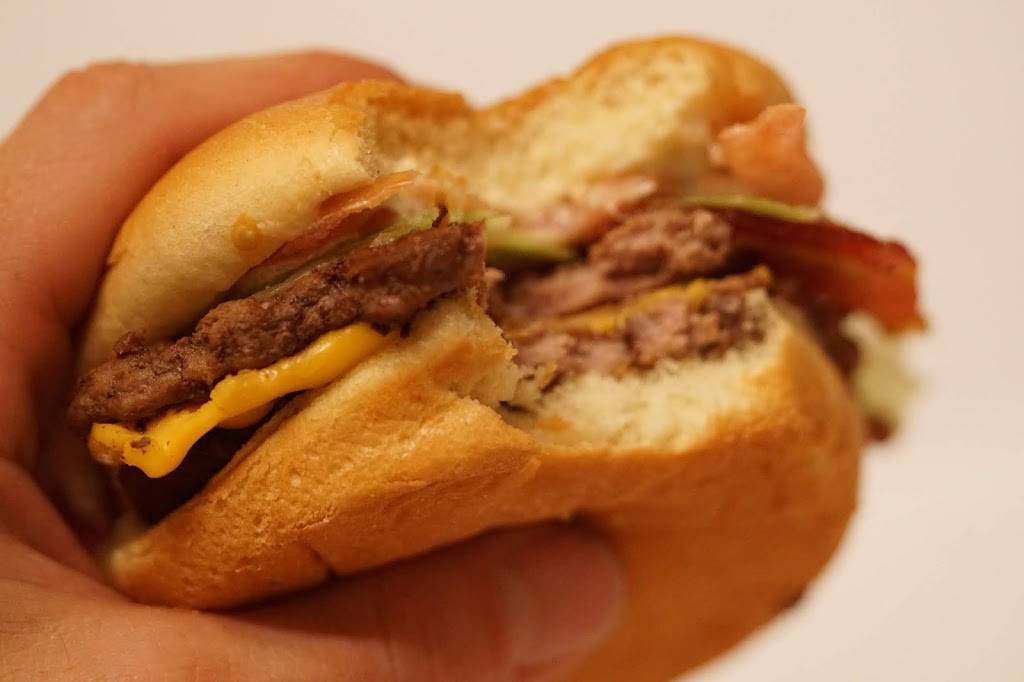 Wendys | restaurant | 1627 N Washington Blvd, Sarasota, FL 34236, USA | 9419547137 OR +1 941-954-7137