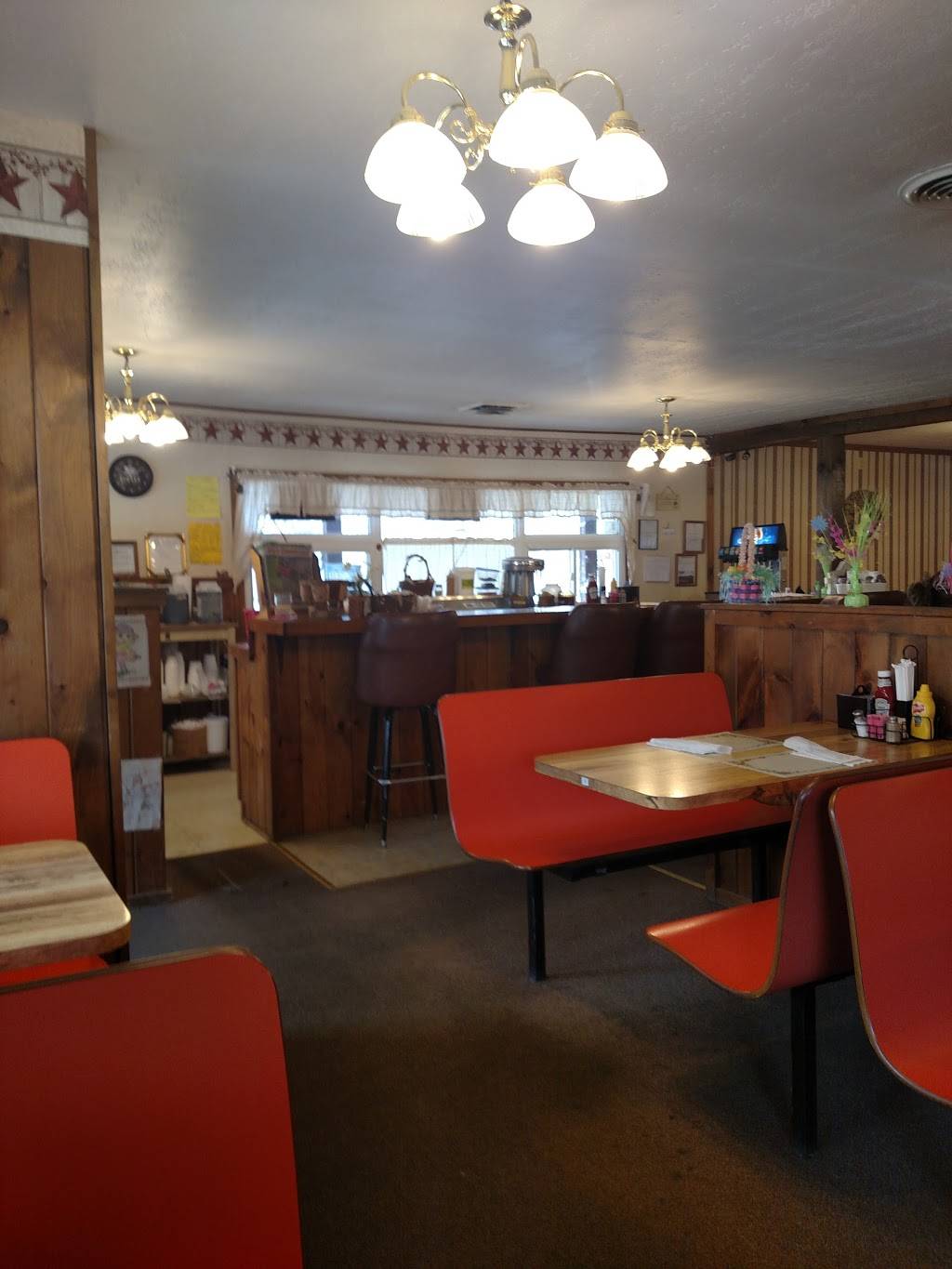 Corral Drive In | restaurant | 126 Raystown Rd, Everett, PA 15537, USA | 8146522244 OR +1 814-652-2244