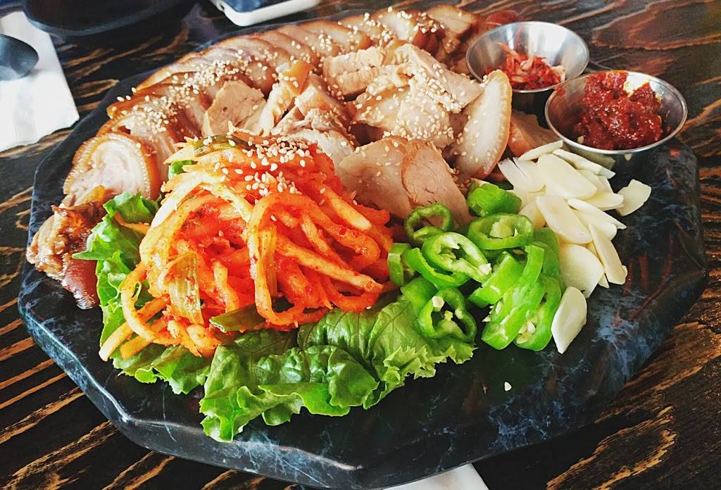 낭만포차 Nangman Pocha | restaurant | 6283 Yonge St, North York, ON M2M 3X6, Canada | 4165518683 OR +1 416-551-8683