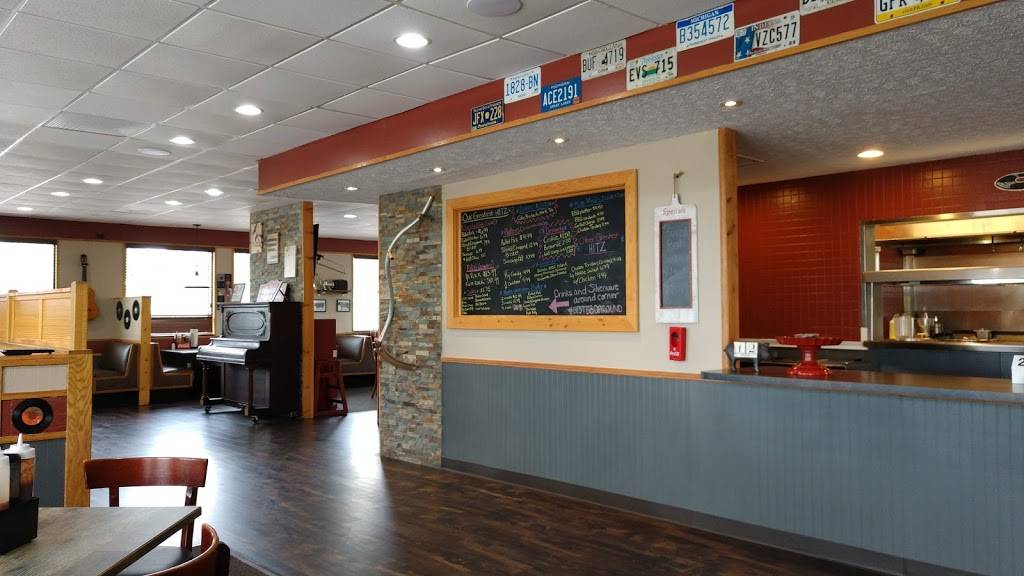 Hitz Bbq | restaurant | 1030 Cooper Dr, Berea, KY 40403, USA | 8597563236 OR +1 859-756-3236