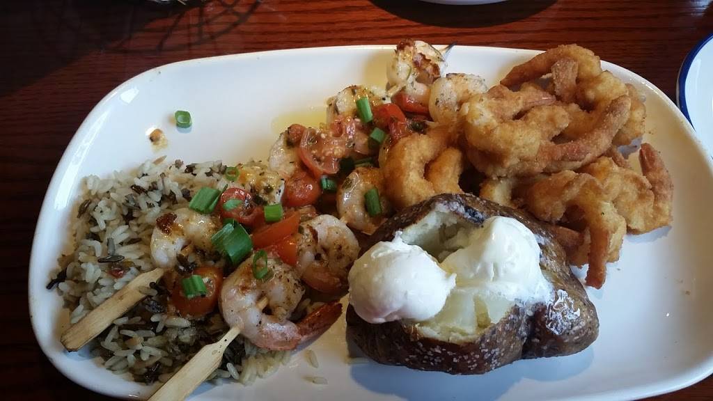 Red Lobster | restaurant | 1610 Bultman Rd, Madison, WI 53704, USA | 6082443530 OR +1 608-244-3530