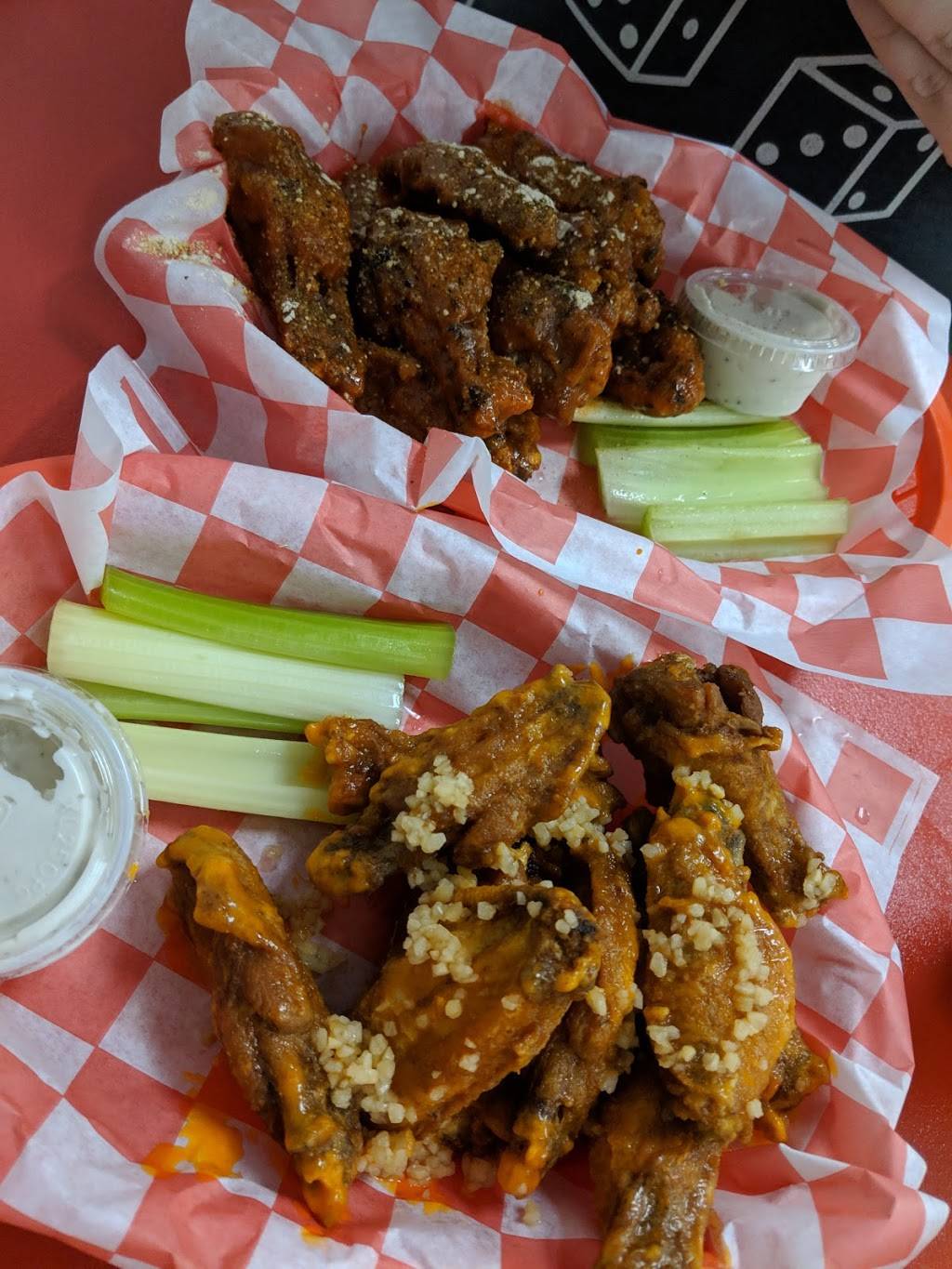 Wicked Wings | restaurant | 1755 N University Dr, Plantation, FL 33322, USA | 7542062283 OR +1 754-206-2283