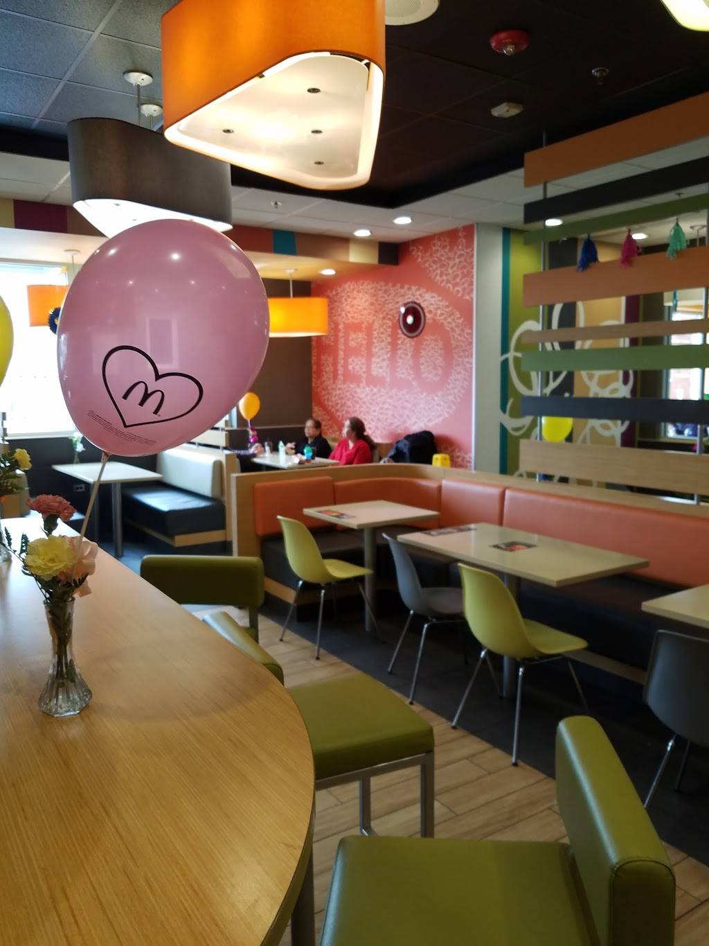 McDonalds | cafe | 6401 Cermak Rd, Berwyn, IL 60402, USA | 7087493002 OR +1 708-749-3002