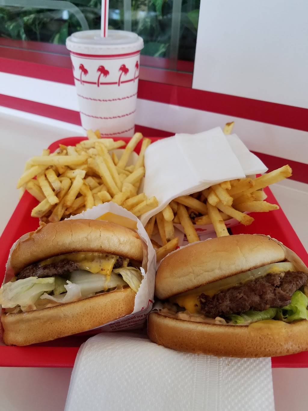 In-N-Out Burger | restaurant | 583 Grand Ave, San Marcos, CA 92078, USA | 8007861000 OR +1 800-786-1000