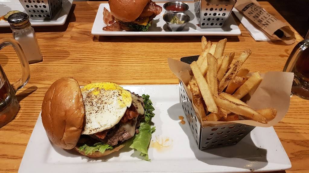 Chilis Grill & Bar | meal takeaway | 955 N Wickham Rd, Melbourne, FL 32935, USA | 3217579449 OR +1 321-757-9449