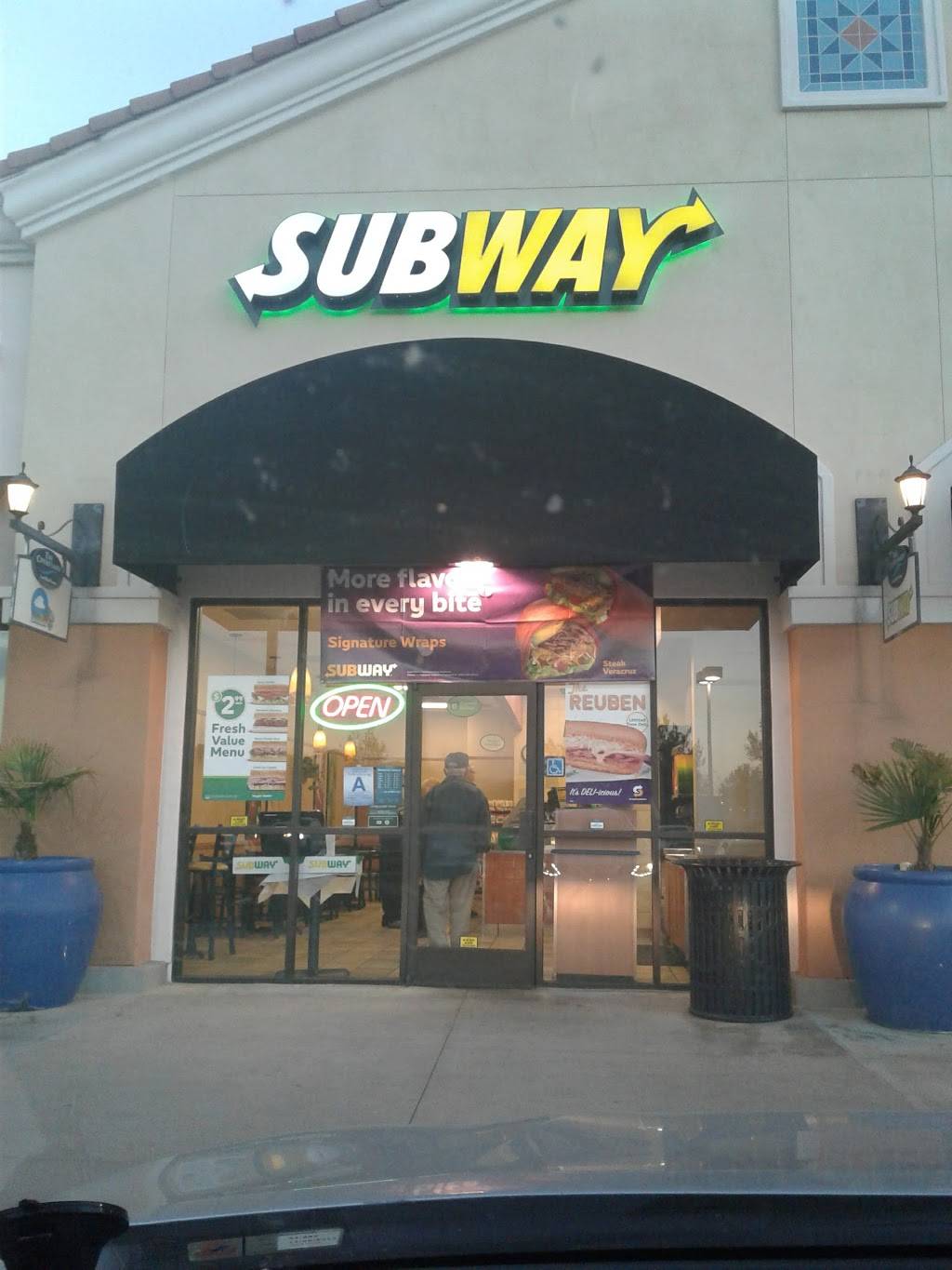 Subway | restaurant | 14898 Dale Evans Parkway, Commons I Suite 230, Apple Valley, CA 92307, USA | 7602403180 OR +1 760-240-3180