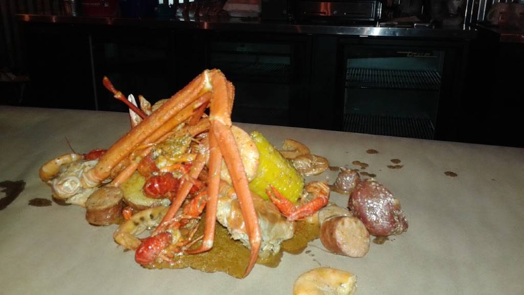 King Crab | restaurant | 1700 N Zaragoza Rd, El Paso, TX 79936, USA | 9153072548 OR +1 915-307-2548