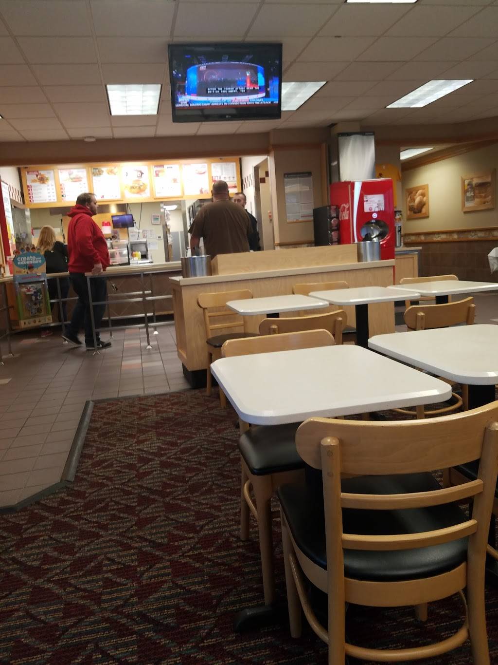 Wendys | restaurant | 10741 Fischer Park Dr, Louisville, KY 40241, USA | 5024127403 OR +1 502-412-7403