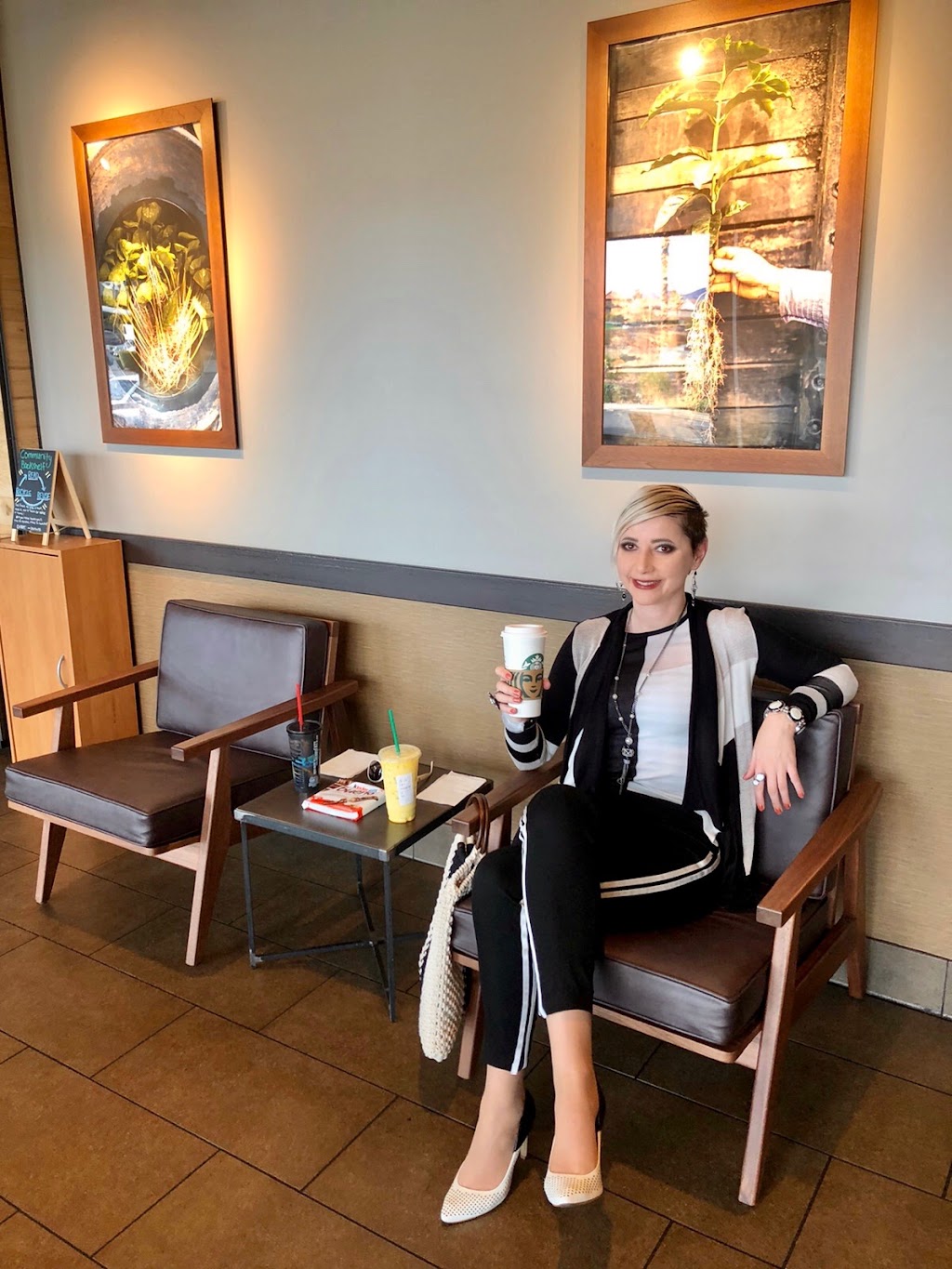 Starbucks | cafe | 10385 S Eastern Ave, Henderson, NV 89052, USA | 7029143678 OR +1 702-914-3678