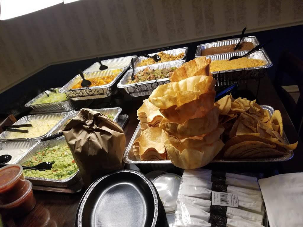 Mi Casa Mexican Restaurant and Catering Service | restaurant | 903 W Maple St, Hartville, OH 44632, USA | 3308771863 OR +1 330-877-1863