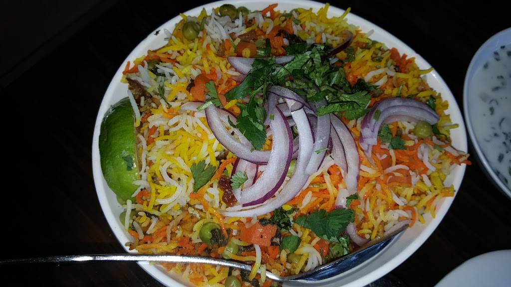 Bawarchi Biryanis | restaurant | 1614 Peachtree Pkwy, Cumming, GA 30041, USA | 4703028280 OR +1 470-302-8280