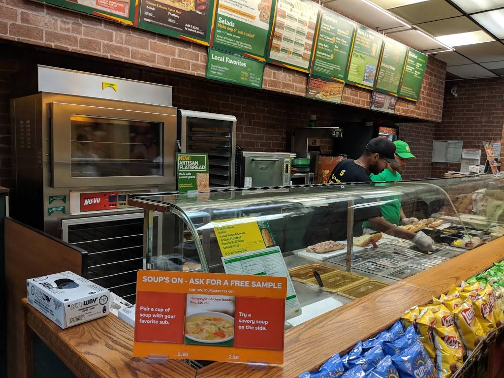 Subway Restaurants | restaurant | 1750 Veterans Memorial Hwy, Central Islip, NY 11722, USA | 6312341700 OR +1 631-234-1700