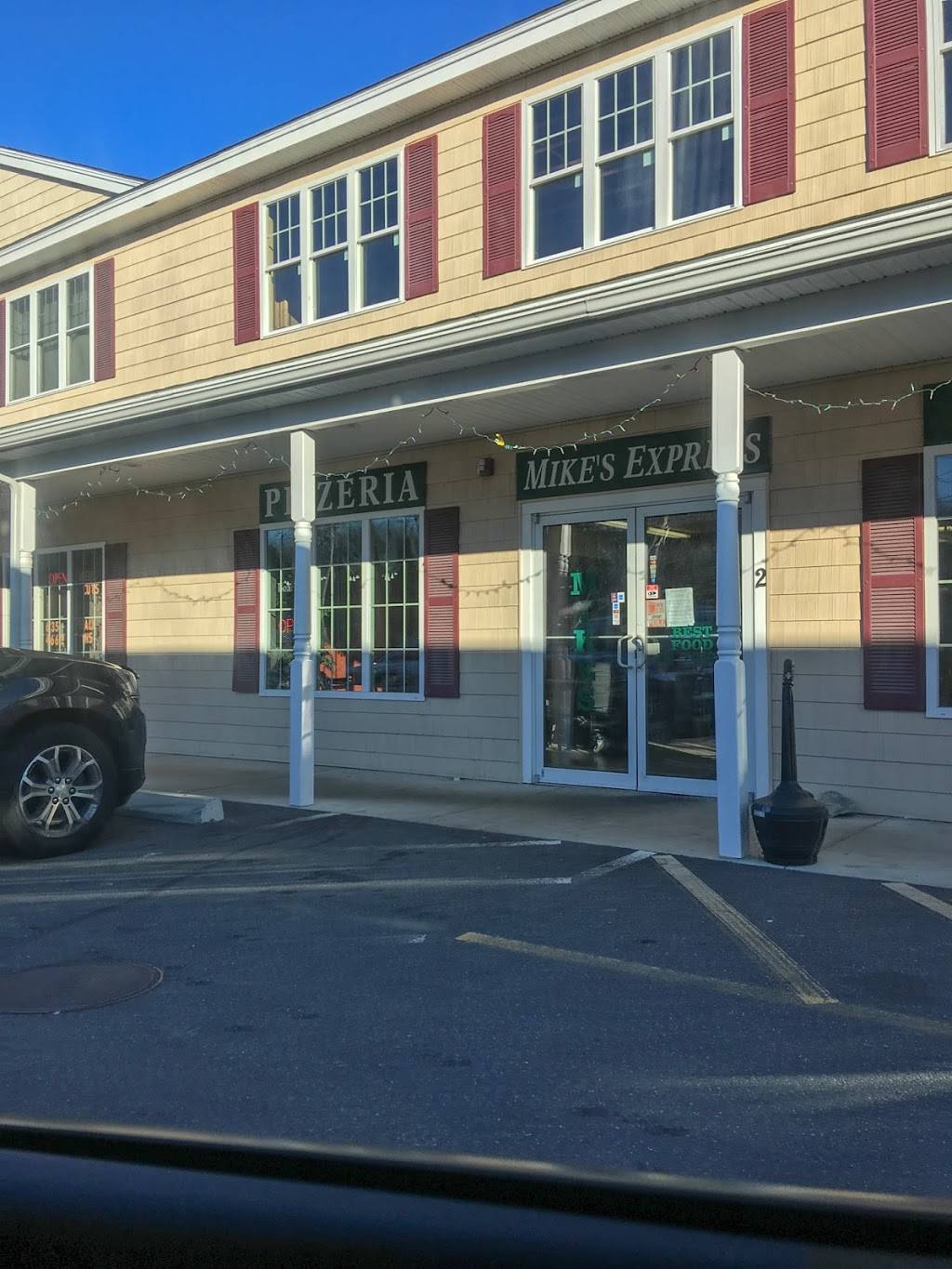 Mikes Xpress Pizza | restaurant | 10 Bridge St, Pelham, NH 03076, USA | 6036359864 OR +1 603-635-9864