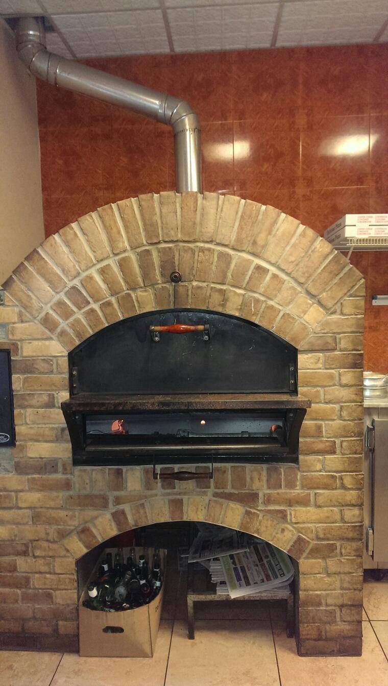 Coppolas Pizza | restaurant | 13212 14th Ave, College Point, NY 11356, USA | 7187460016 OR +1 718-746-0016