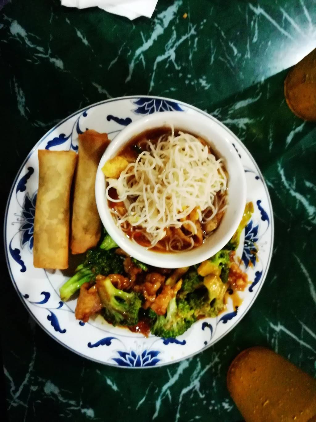 Chinatown Restaurant | restaurant | 206 E Southline Rd, Tuscola, IL 61953, USA | 2172534173 OR +1 217-253-4173