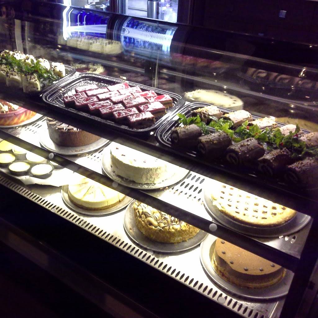 Chez Gréco | restaurant | 2960 Boulevard Laurier, Québec, QC G1V 4S1, Canada | 4186520319 OR +1 418-652-0319