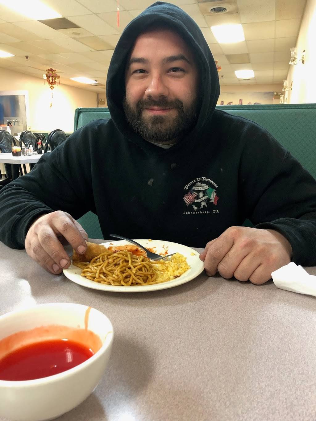 Lees Garden | restaurant | 820 Million Dollar Hwy, St Marys, PA 15857, USA | 8148342828 OR +1 814-834-2828