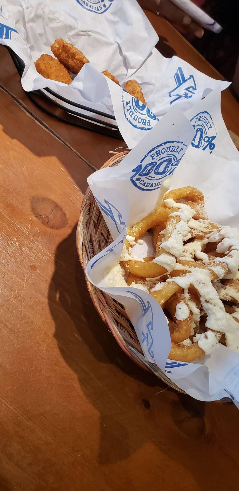 Wild Wing | restaurant | 501 Towerhill Rd, Peterborough, ON K9H 7S3, Canada | 7057459464 OR +1 705-745-9464