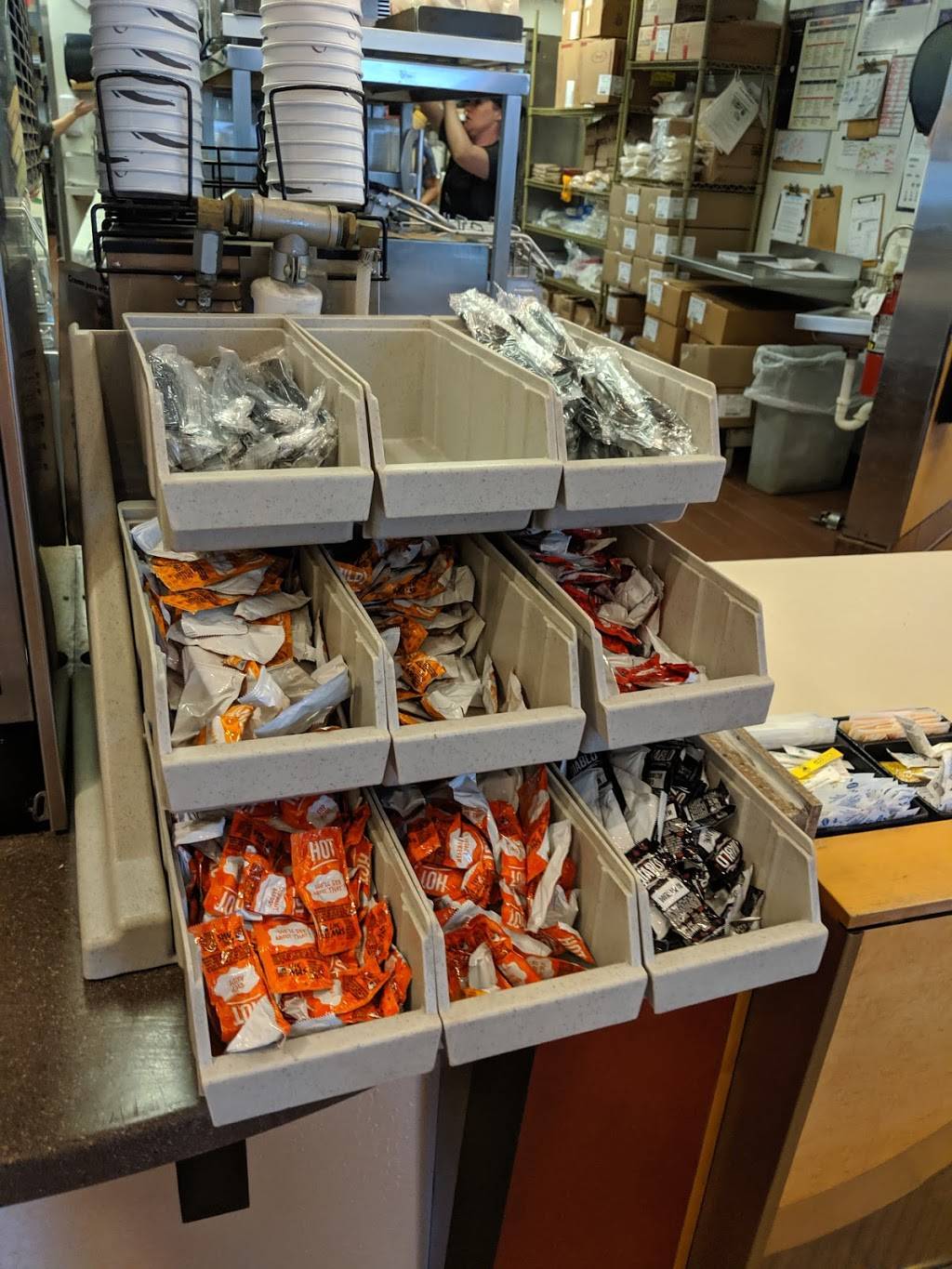 Taco Bell | meal takeaway | 1872 E State St, Salem, OH 44460, USA | 3303370997 OR +1 330-337-0997