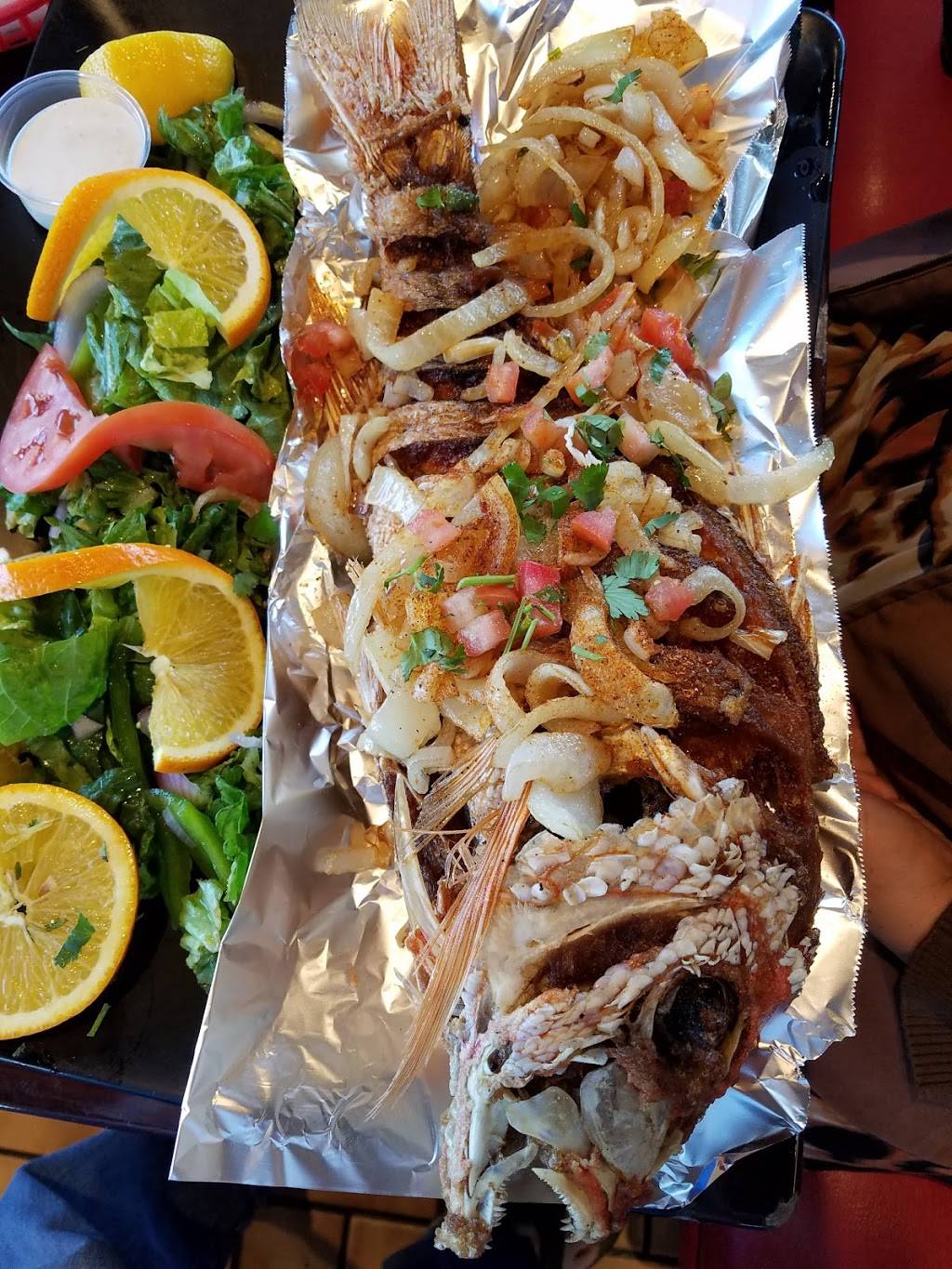 Pescaderia Mr. Fish | restaurant | 3109 N Garey Ave, Pomona, CA 91767, USA | 9095931139 OR +1 909-593-1139